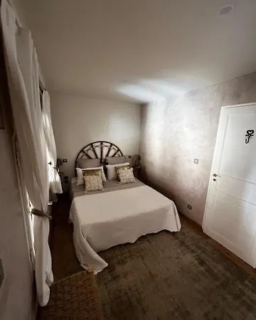 Le Paille De ゲストハウス トレイユ